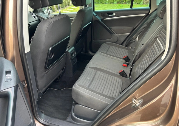 Volkswagen Tiguan cena 54700 przebieg: 177456, rok produkcji 2015 z Gniew małe 326